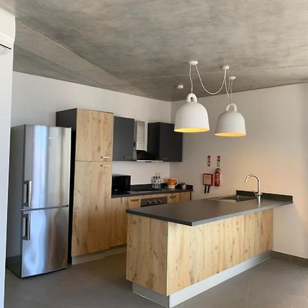 Village Point Apartments Слима Екстериор снимка